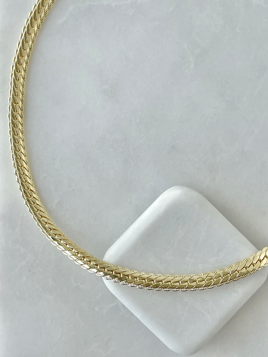 Lazer Kesim Ezme Zincir Kolye Gold
