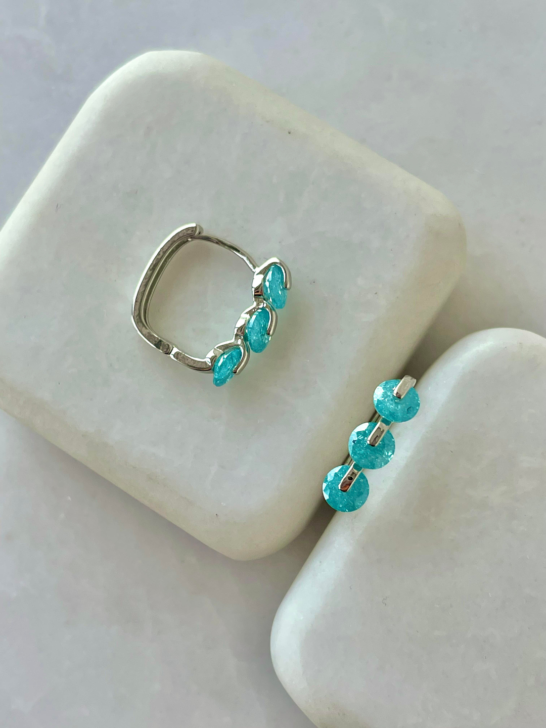 Altın Kaplama Işıltılı Kristal Küpe Mavi-Gümüş