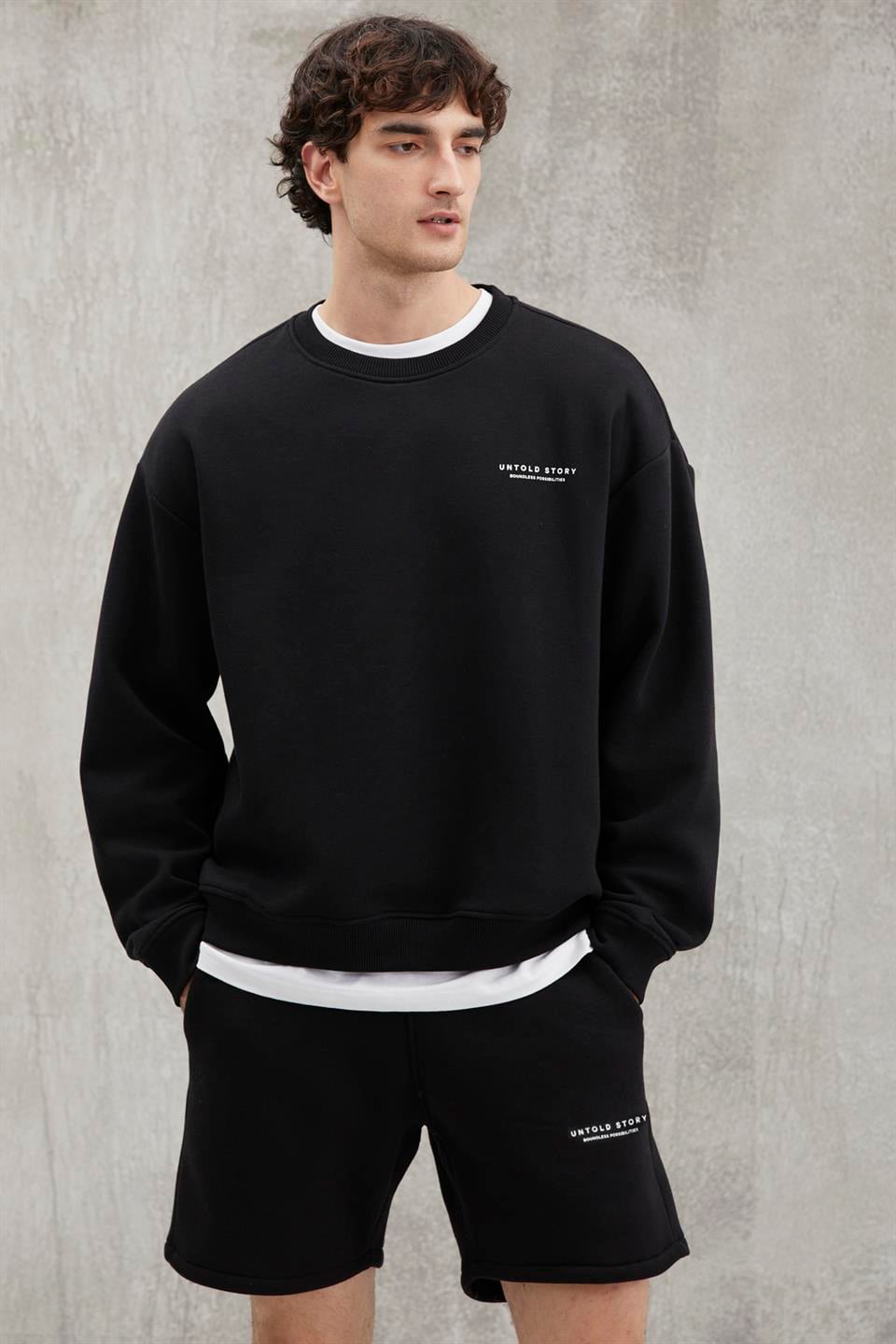 BRYAN Basic Relaxed Siyah Tekli Sweatshirt