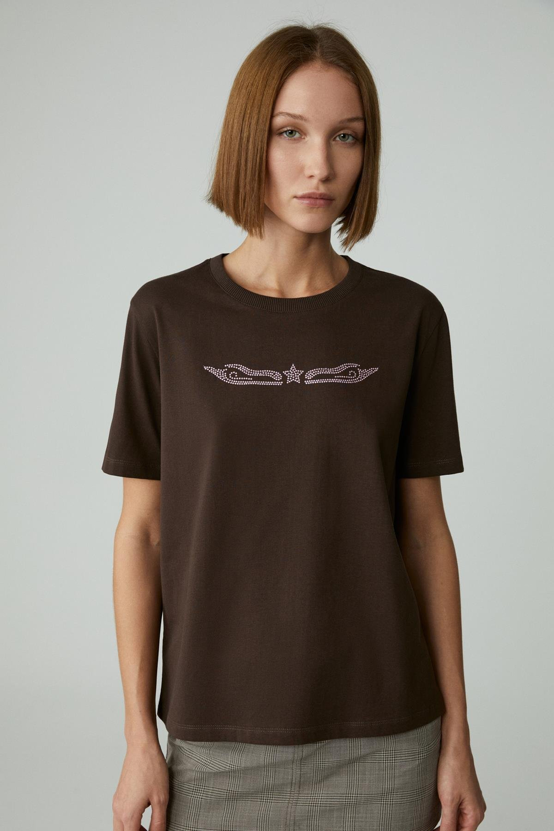 CHERIE Kadın Crop Taşlı Yuvarlak Yaka Kahverengi T-Shirt