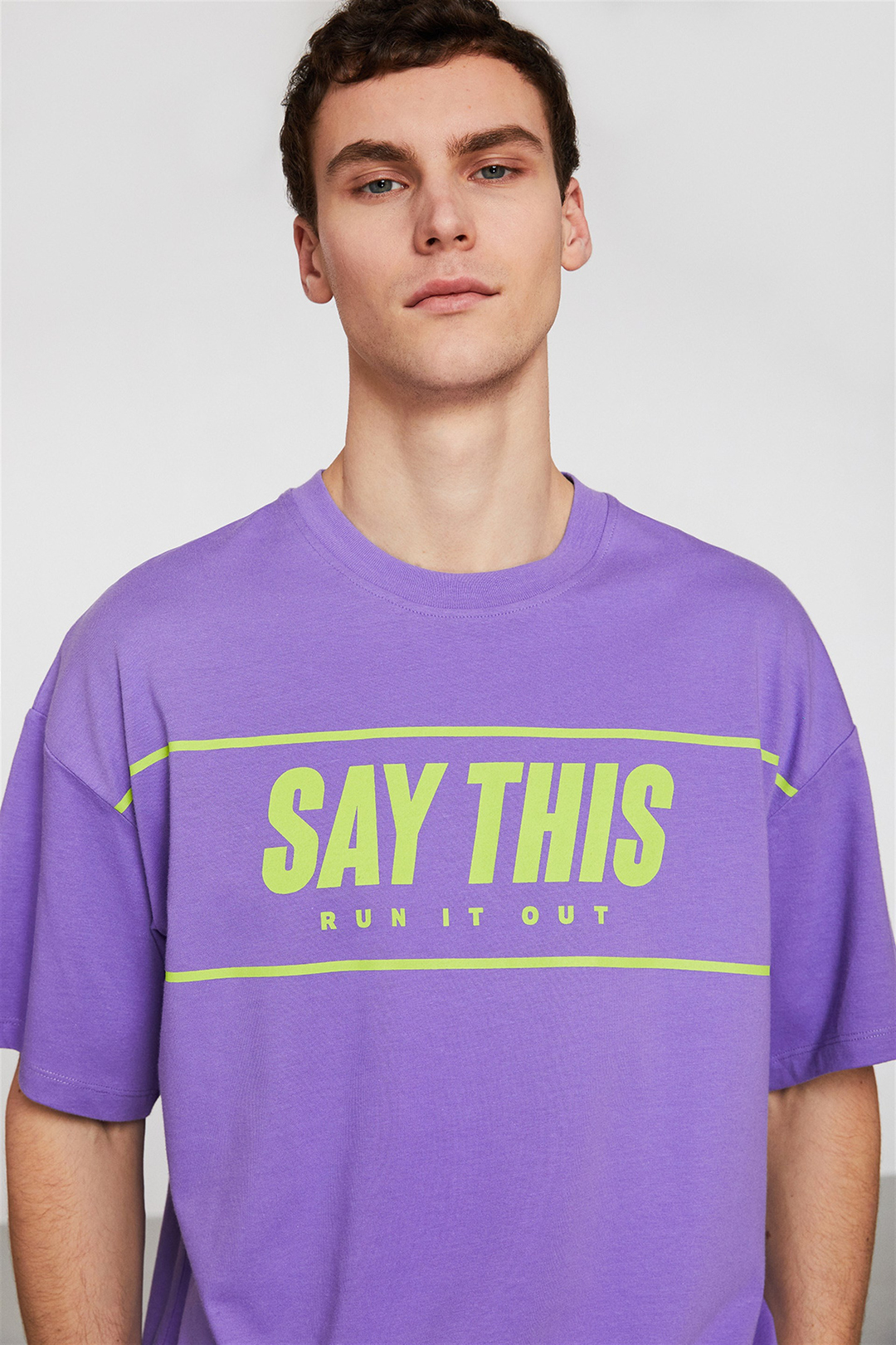 COMMEND Erkek Mor Baskılı Yuvarlak Yaka Oversize T-Shirt