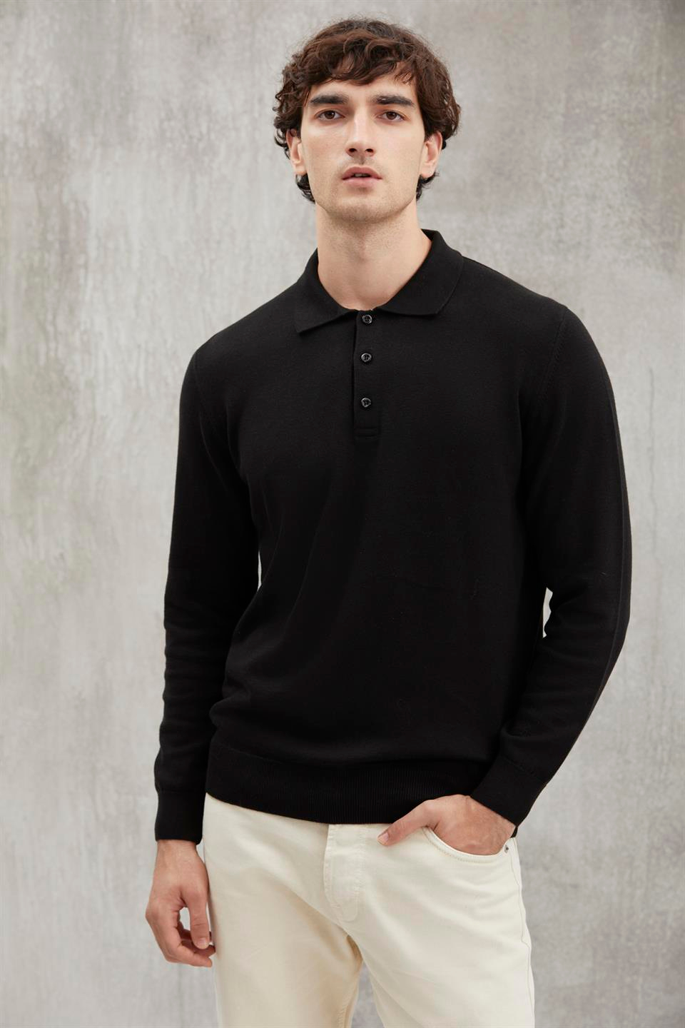 CORRADO Basic Regular Siyah Tekli Kazak