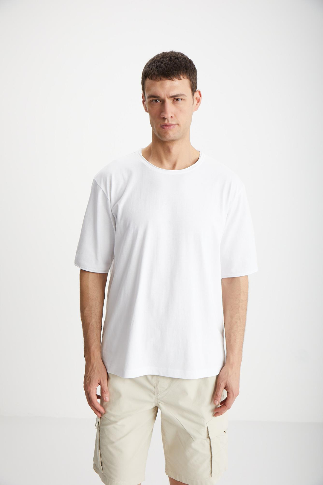 DAVINSONO  Relaxed Beyaz Tekli T-Shirt