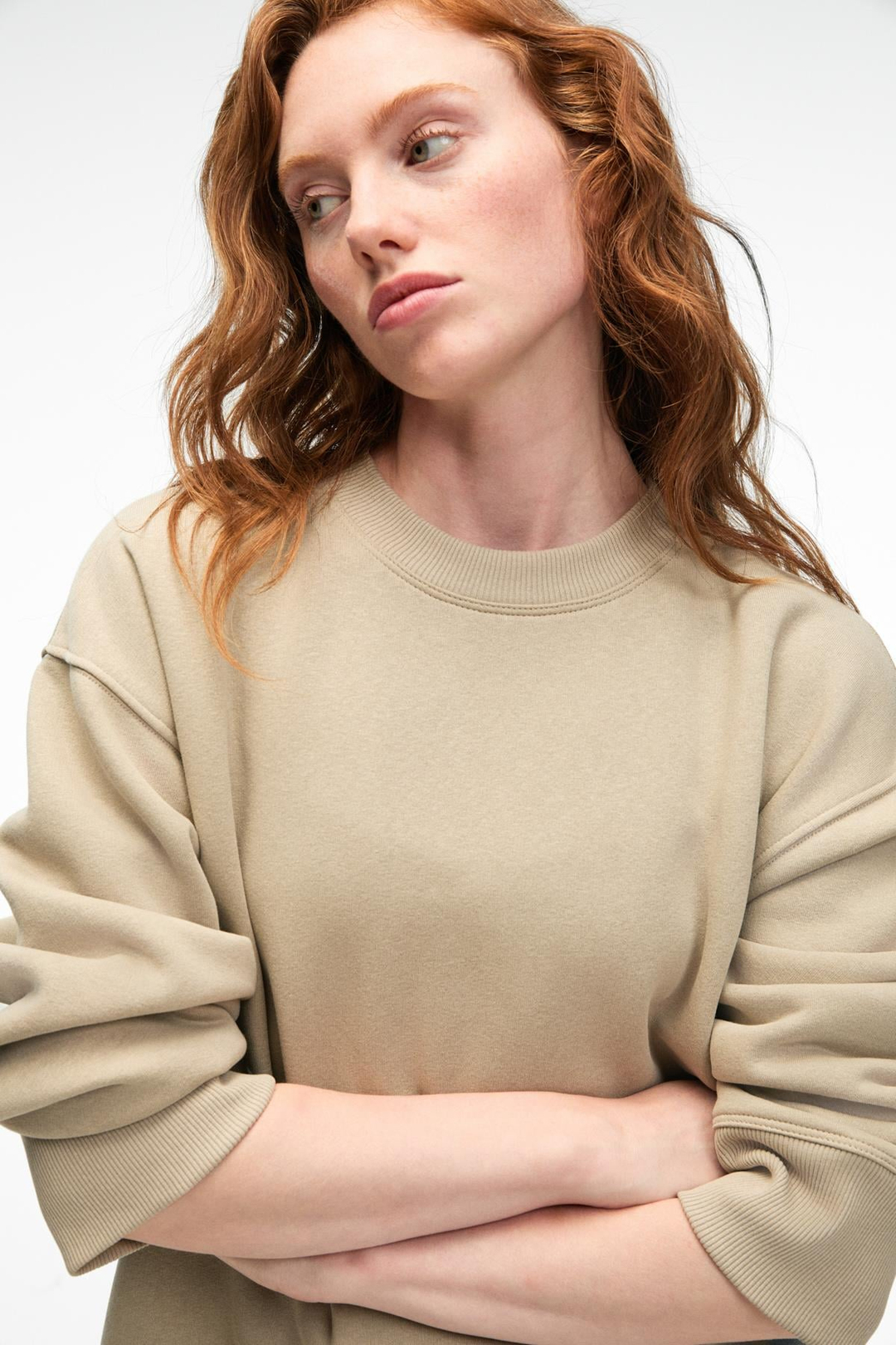 ESME Kadın Oversize Yuvarlak Yakalı Kol Ucu Ve Etek Ucu Manşetli Taş Rengi Sweatshirt