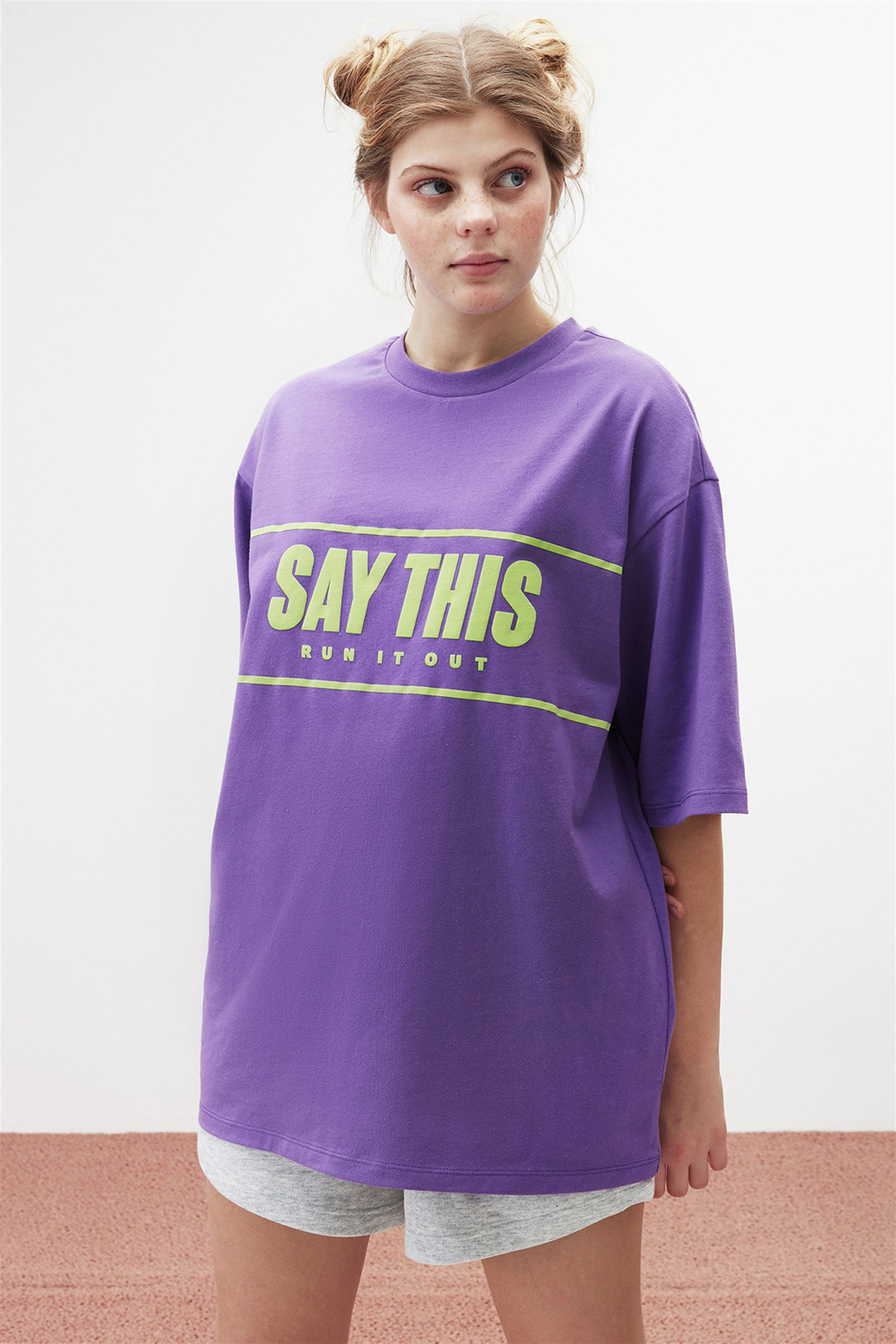 FIONA Kadın Mor Baskılı Yuvarlak Yaka Oversize T-Shirt