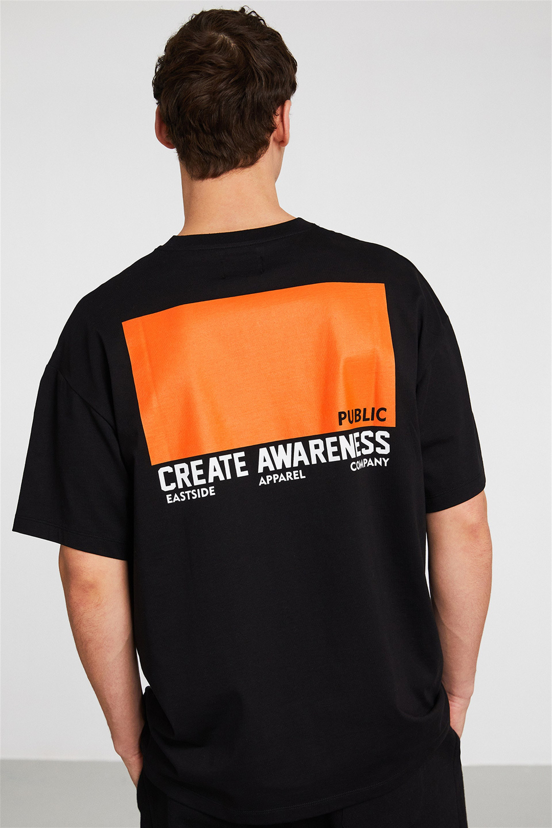 FUTURIST Erkek Siyah Baskılı Yuvarlak Yaka Oversize T-Shirt
