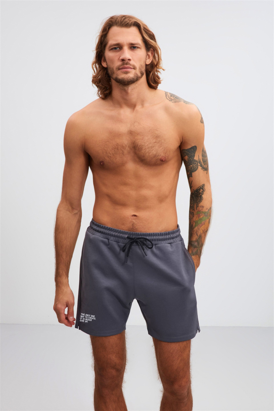 JEFFERSON  Regular Fit Şort  Gri  Beli Lastikli   Paçası Baskı Detaylı Kısa Boy