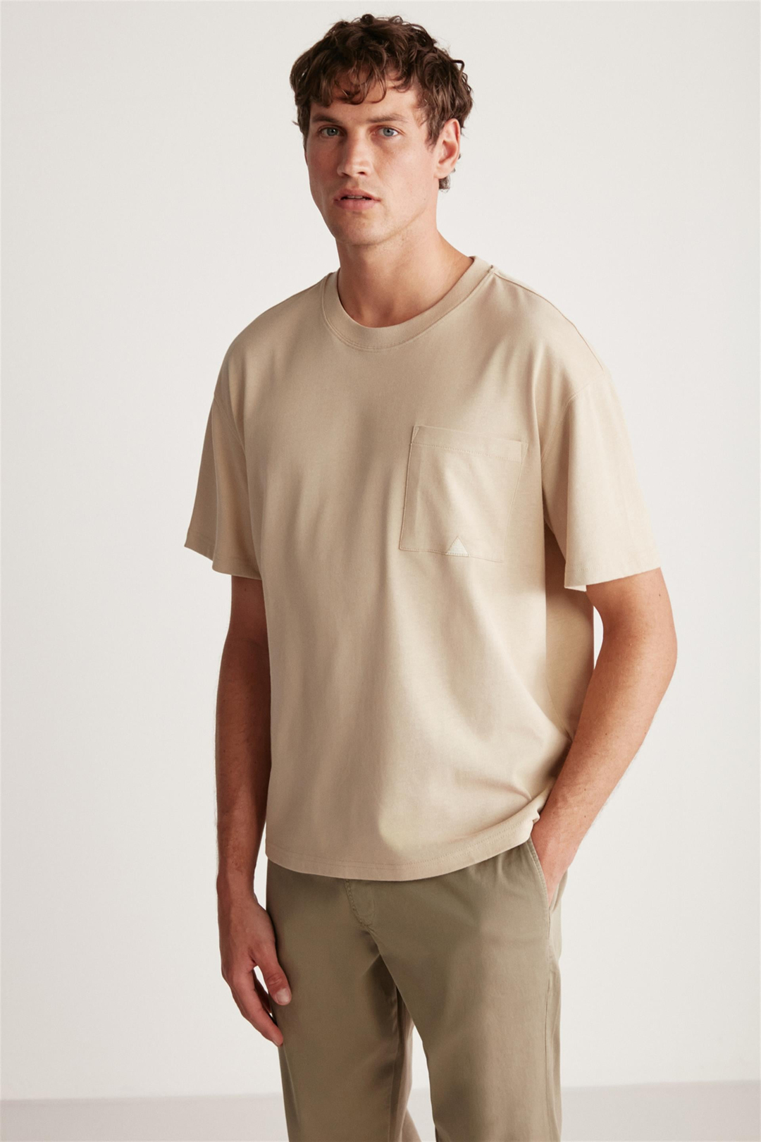 LEO Örme Oversize Bej Tekli T-Shirt