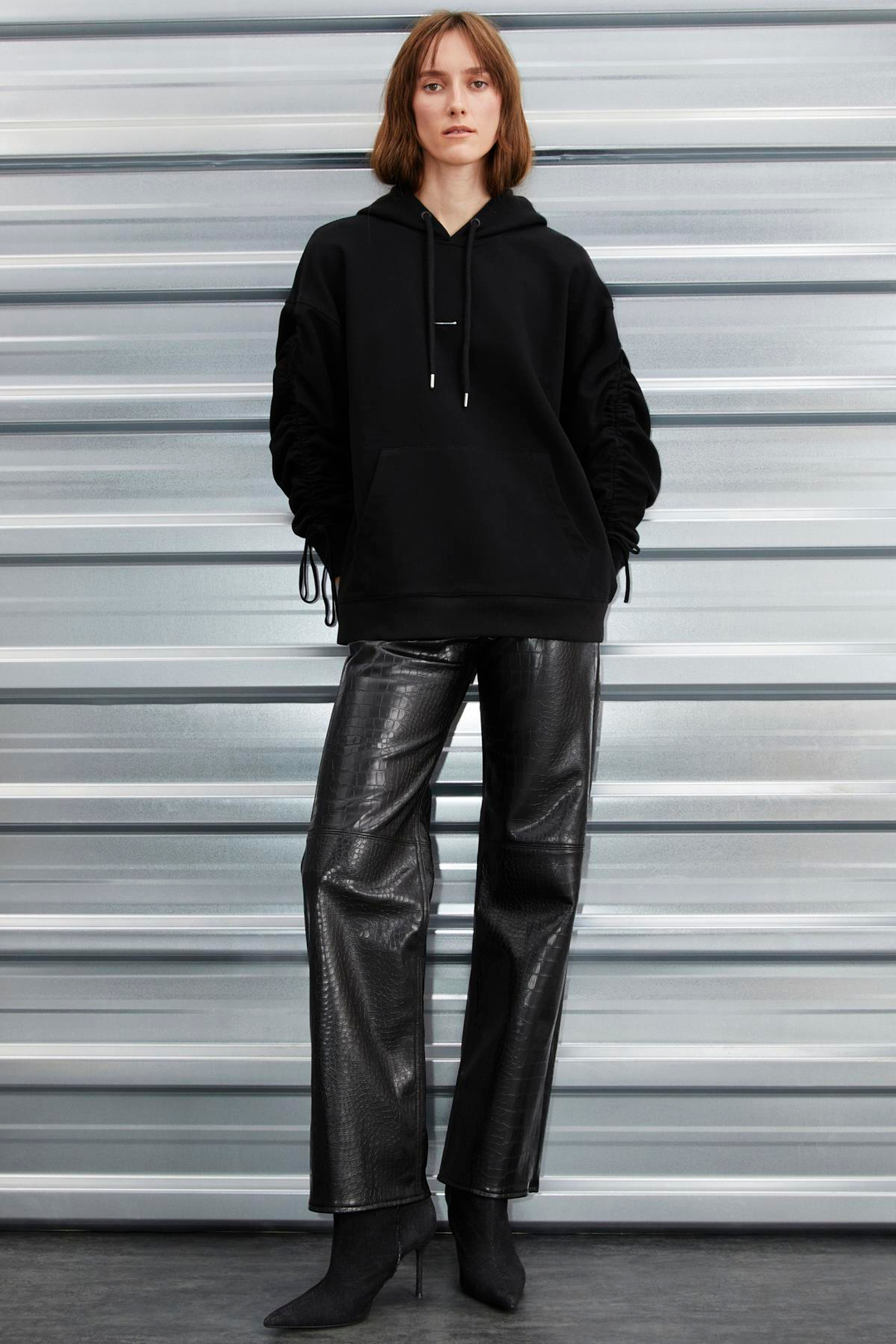 MEARA  Oversize Siyah Tekli Sweatshirt