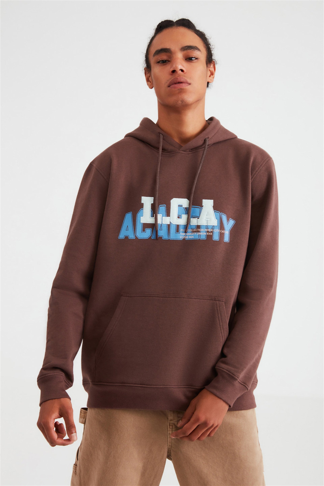 ONFLEEK Erkek Koyu Kahverengi Baskılı ve Aplikeli Kapüşonlu Oversize Sweatshirt