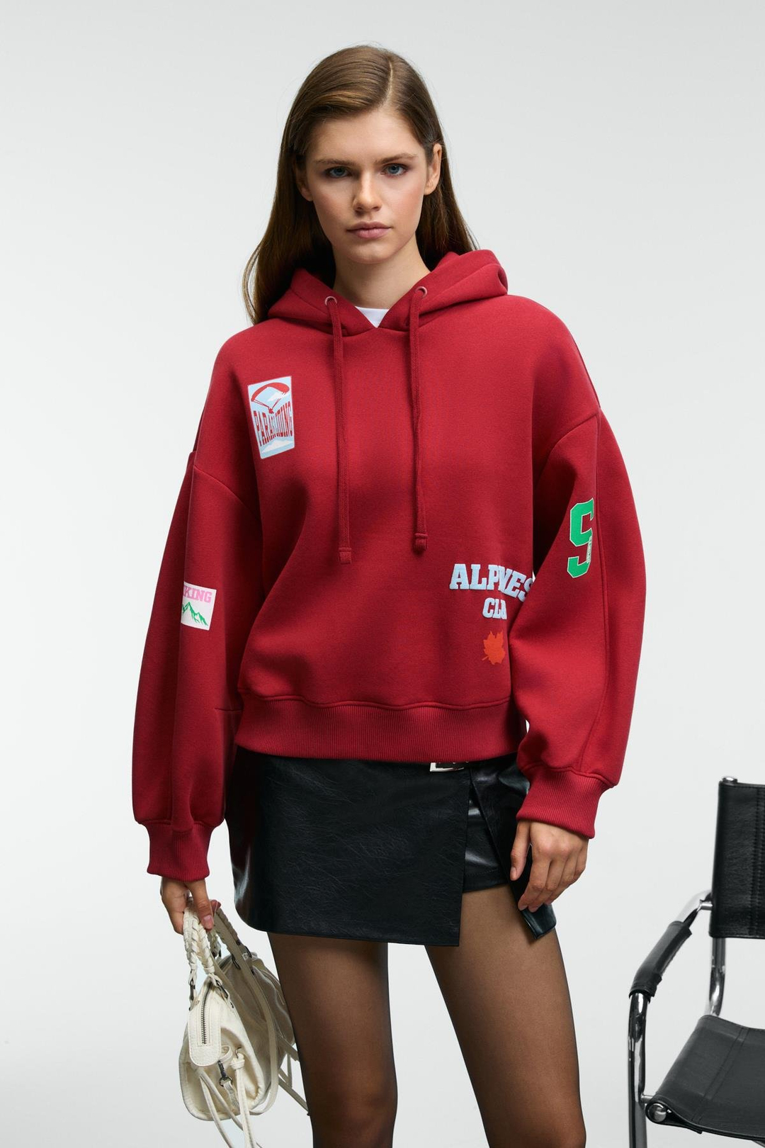 RHOVARA Kadın Oversize Kapüşonlu Baskı ve Nakış Detaylı Kırmızı Sweatshirt