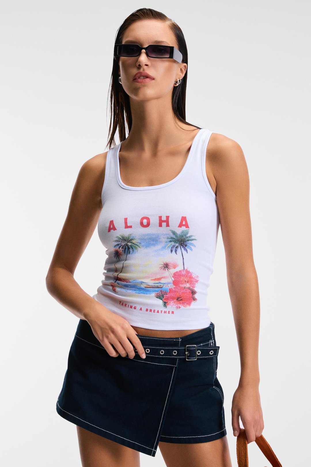 SEPHIRA Kadın Oyuk Yakalı Yumuşak Kumaşlı Slim Fit Beyaz Atlet