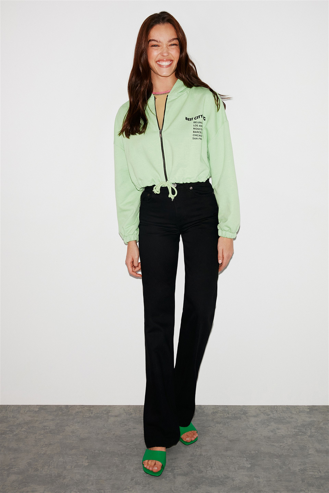 SILK Kadın Yeşil Baskılı Kapüşonlu Crop Fit Sweatshirt