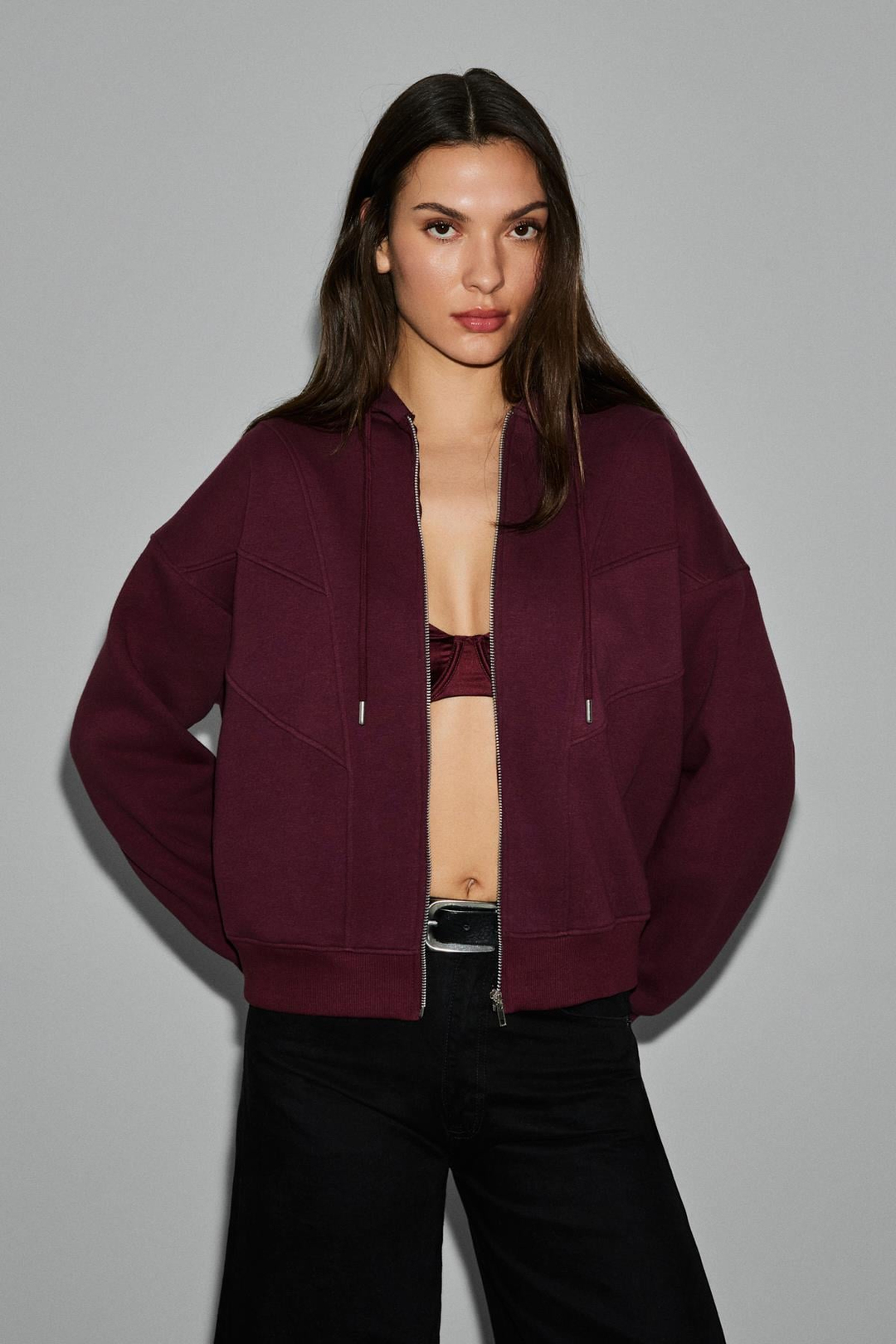VYSELLE Kadın Önü Kesikli Metal Fermuarlı Kapüşonlu Etiket Detaylı Oversize Bordo Sweatshirt