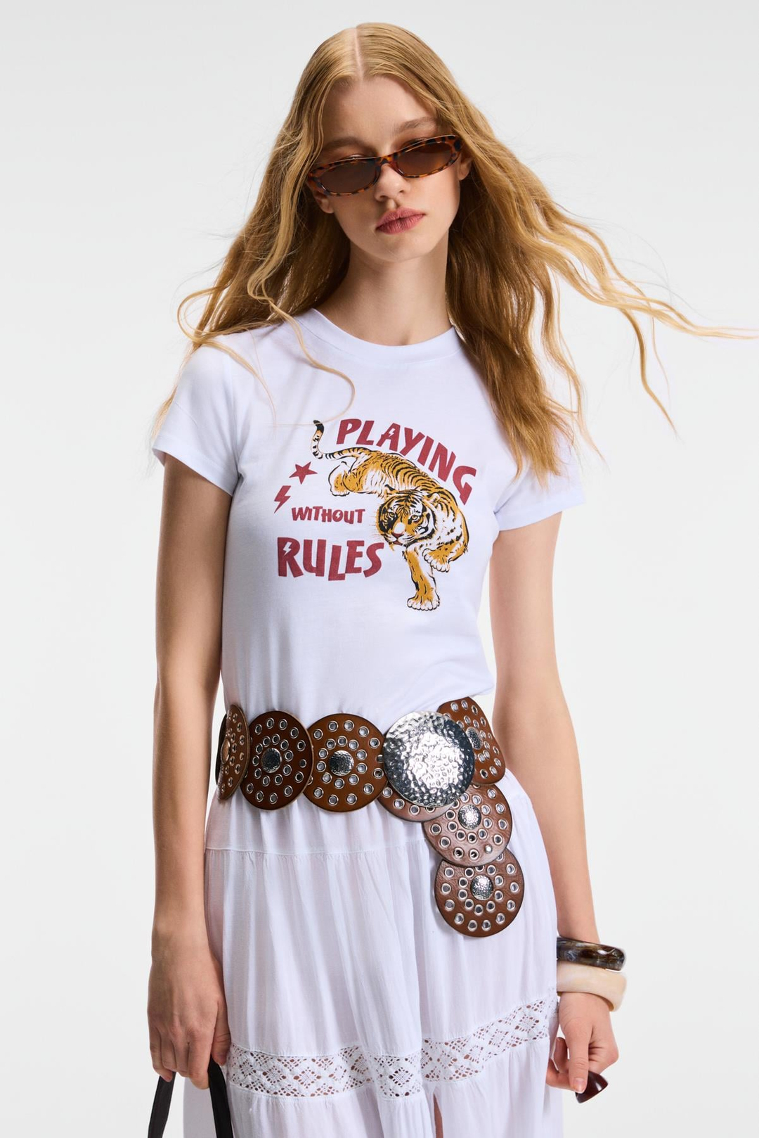 YELVANE Kadın %100 Pamuk Bisiklet Yaka Baskılı Regular Fit Beyaz T-Shirt
