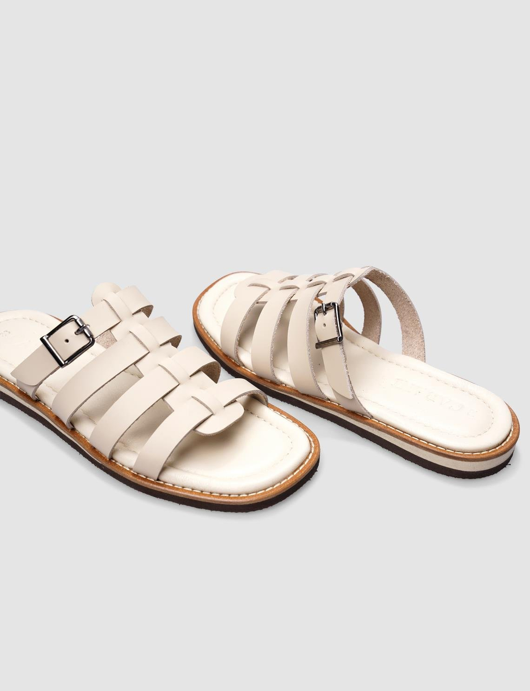 % 100 Hakiki Deri Bej Kadın Terlik