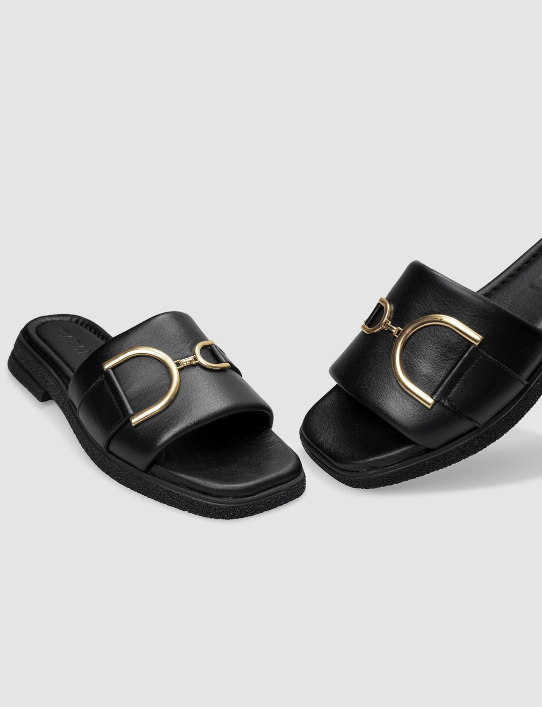 % 100 Hakiki Deri Siyah Kadın Terlik