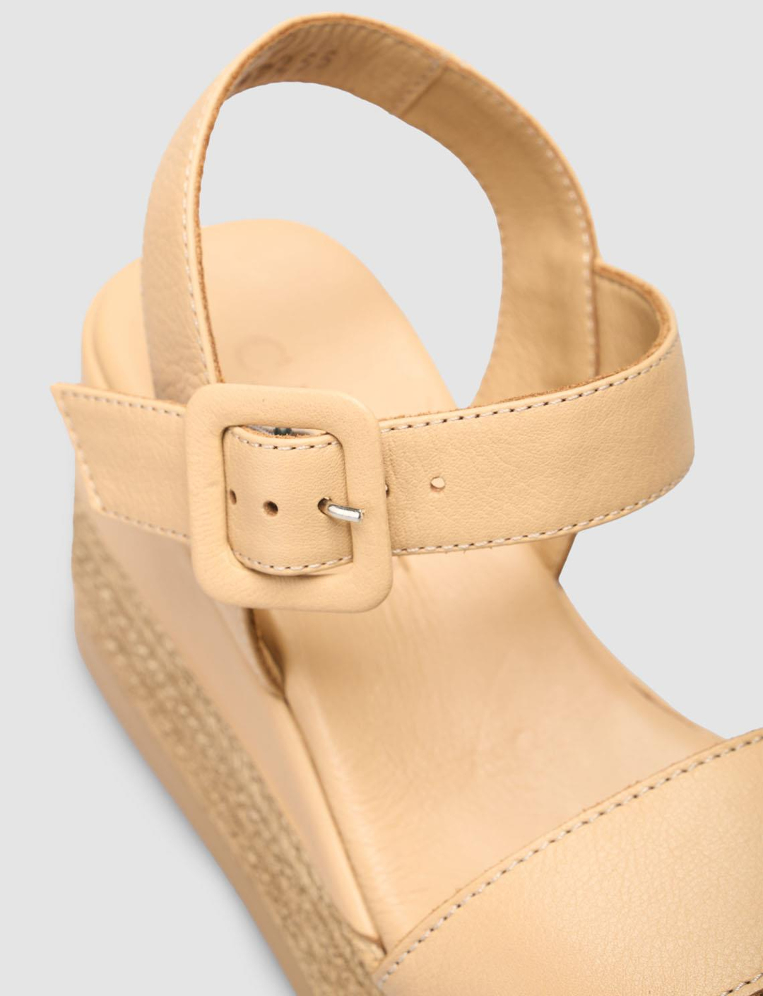 %100 Hakiki Deri Bej Kadın Sandalet