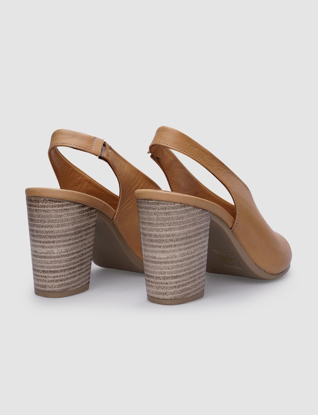 %100 Hakiki Deri Bej Kadın Sandalet