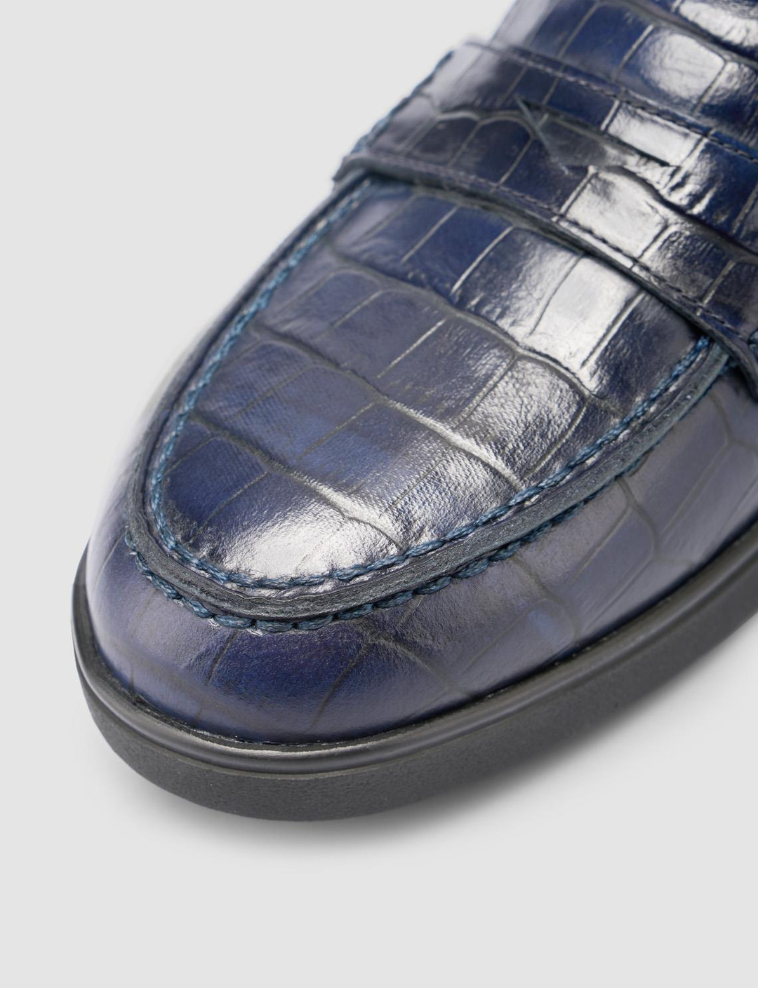 %100 Hakiki Deri Lacivert Kadın Ayakkabı