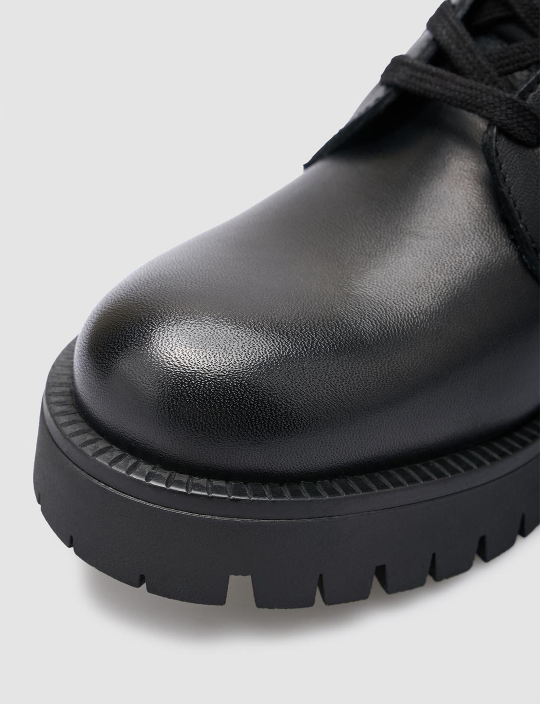 %100 Hakiki Deri Siyah Kadın Bot