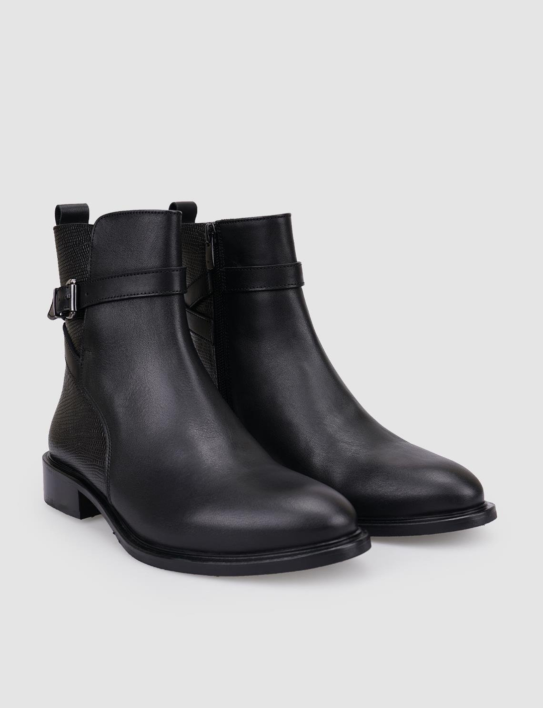 %100 Hakiki Deri Siyah Kadın Bot