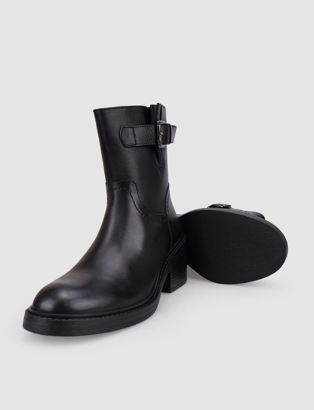 %100 Hakiki Deri Siyah Kadın Bot