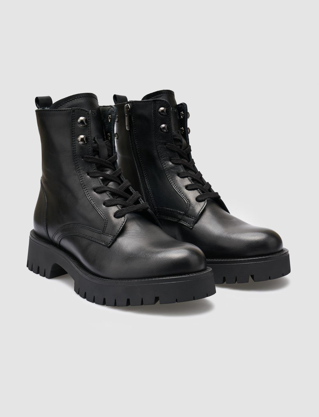 %100 Hakiki Deri Siyah Kadın Bot