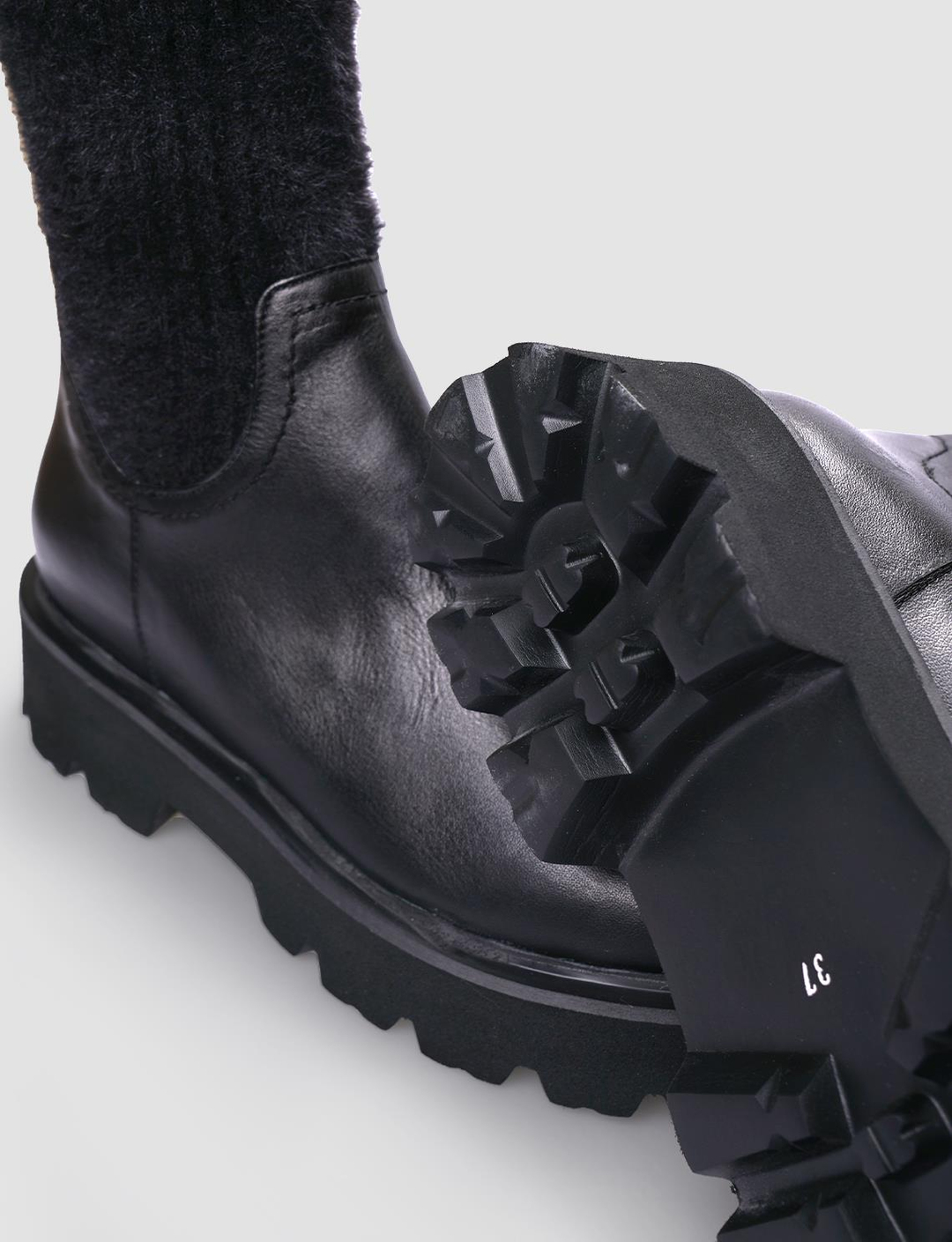 %100 Hakiki Deri Siyah Kadın Dizaltı Günlük Çizme