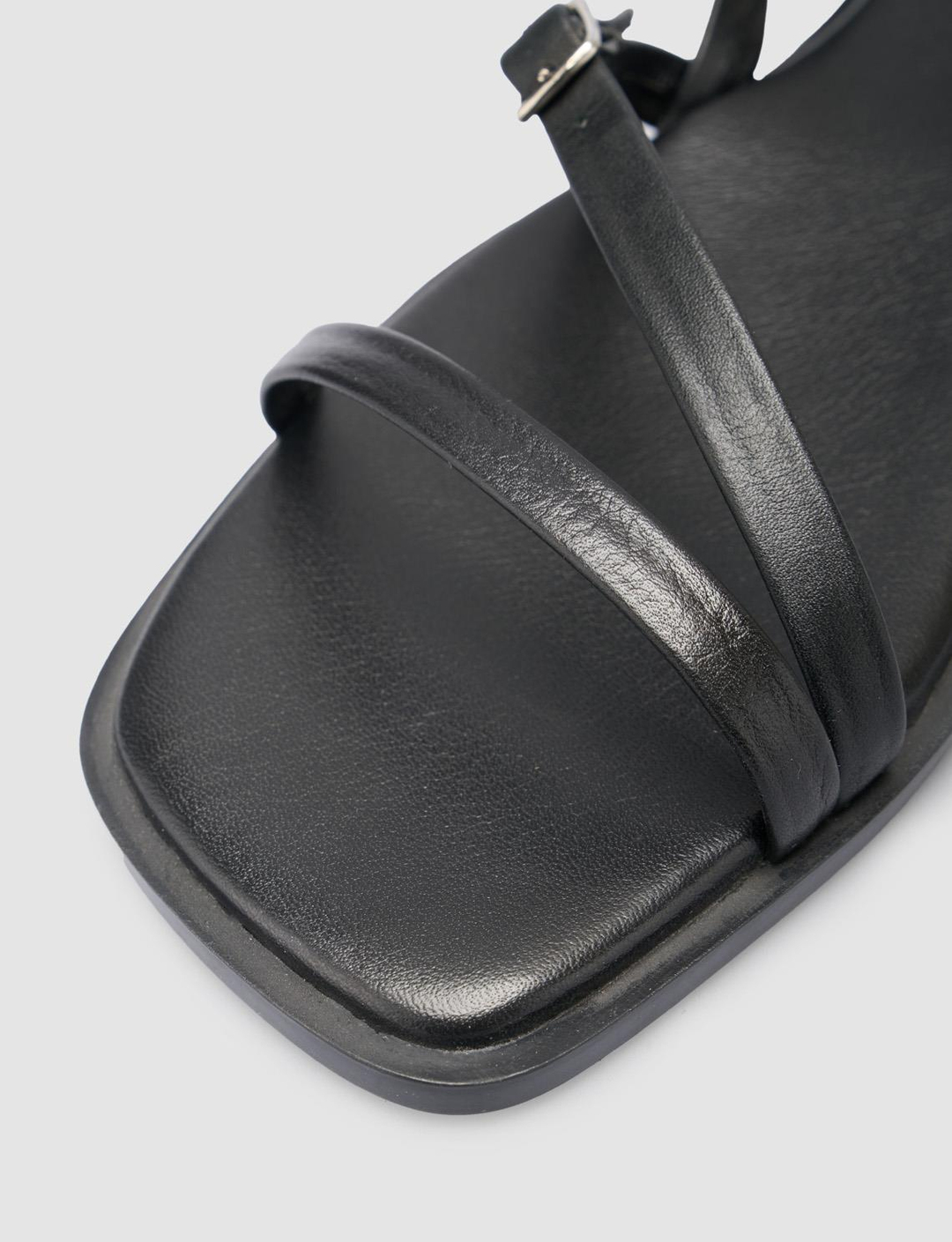 %100 Hakiki Deri Siyah Kadın Sandalet