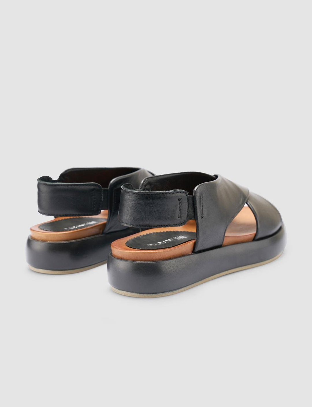 %100 Hakiki Deri Siyah Kadın Sandalet