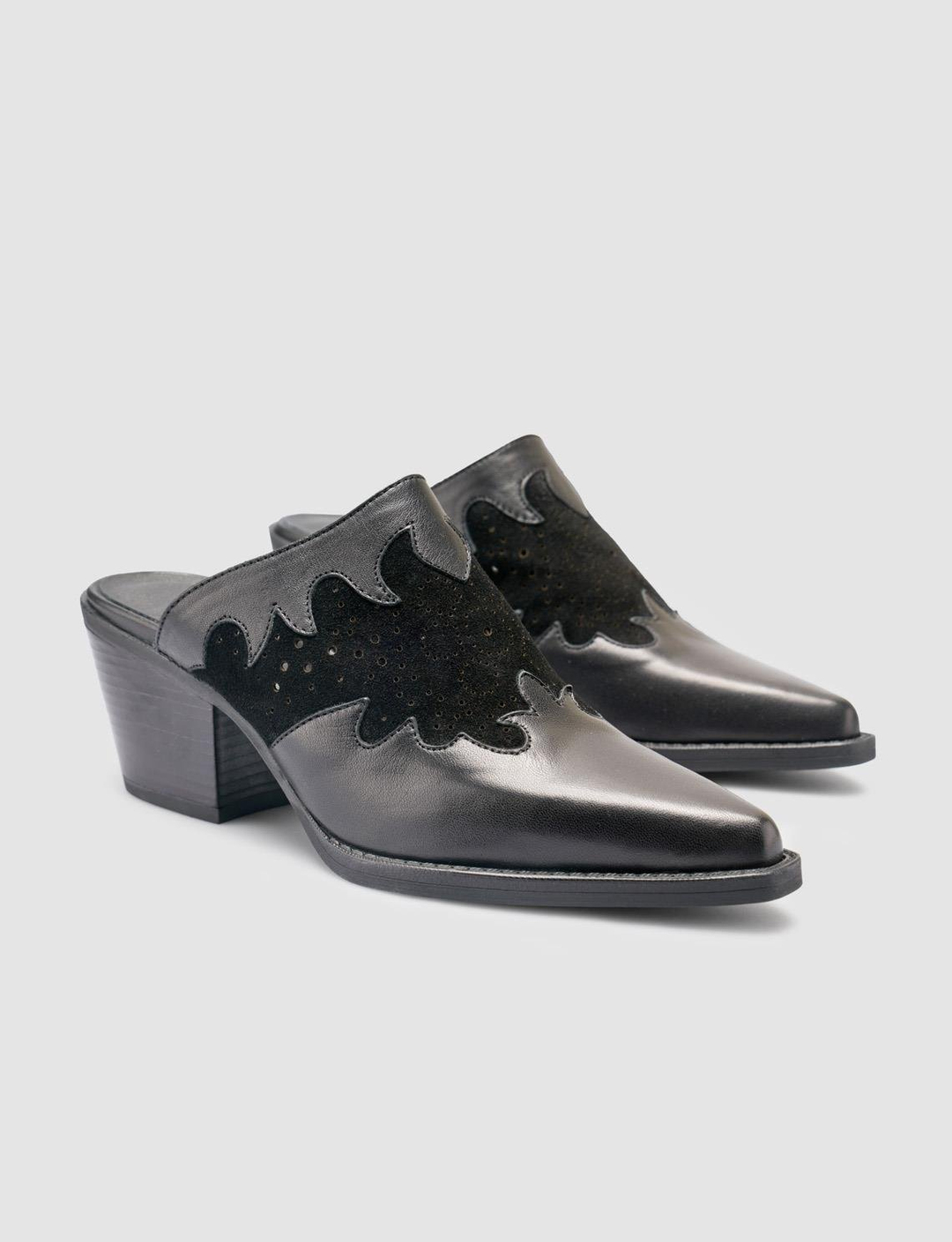 %100 Hakiki Deri Siyah Kadın Terlik