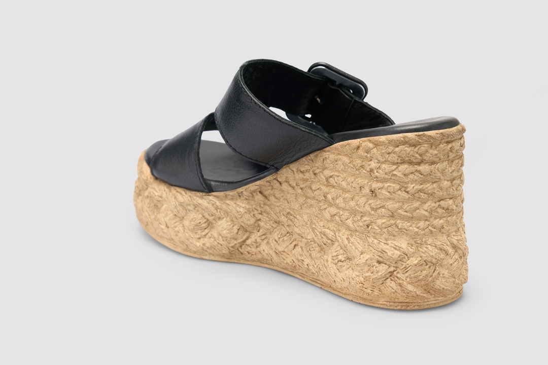 %100 Hakiki Deri Siyah Kadın Terlik