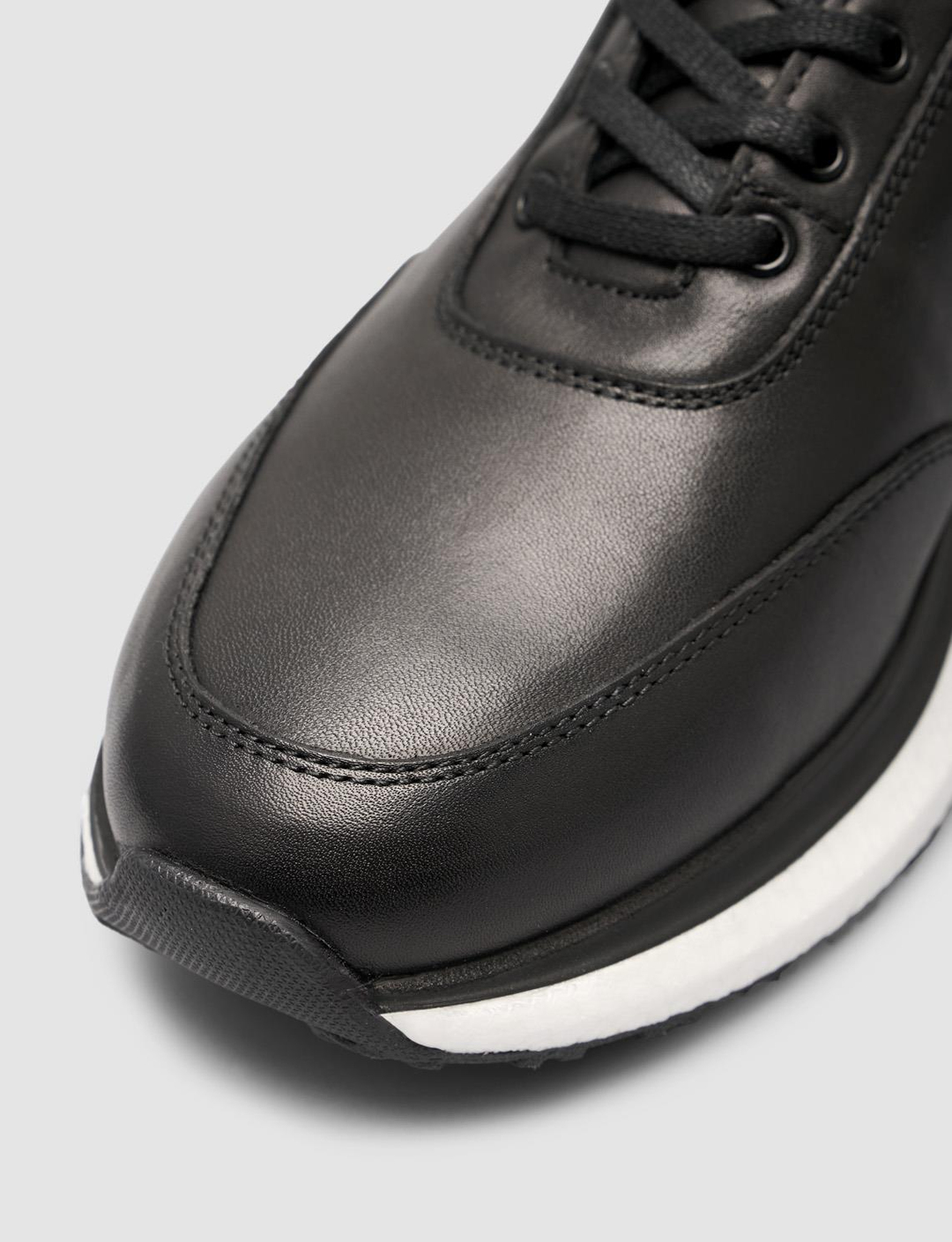 2025-Mevsimlik-Erkek-Ayakkabı