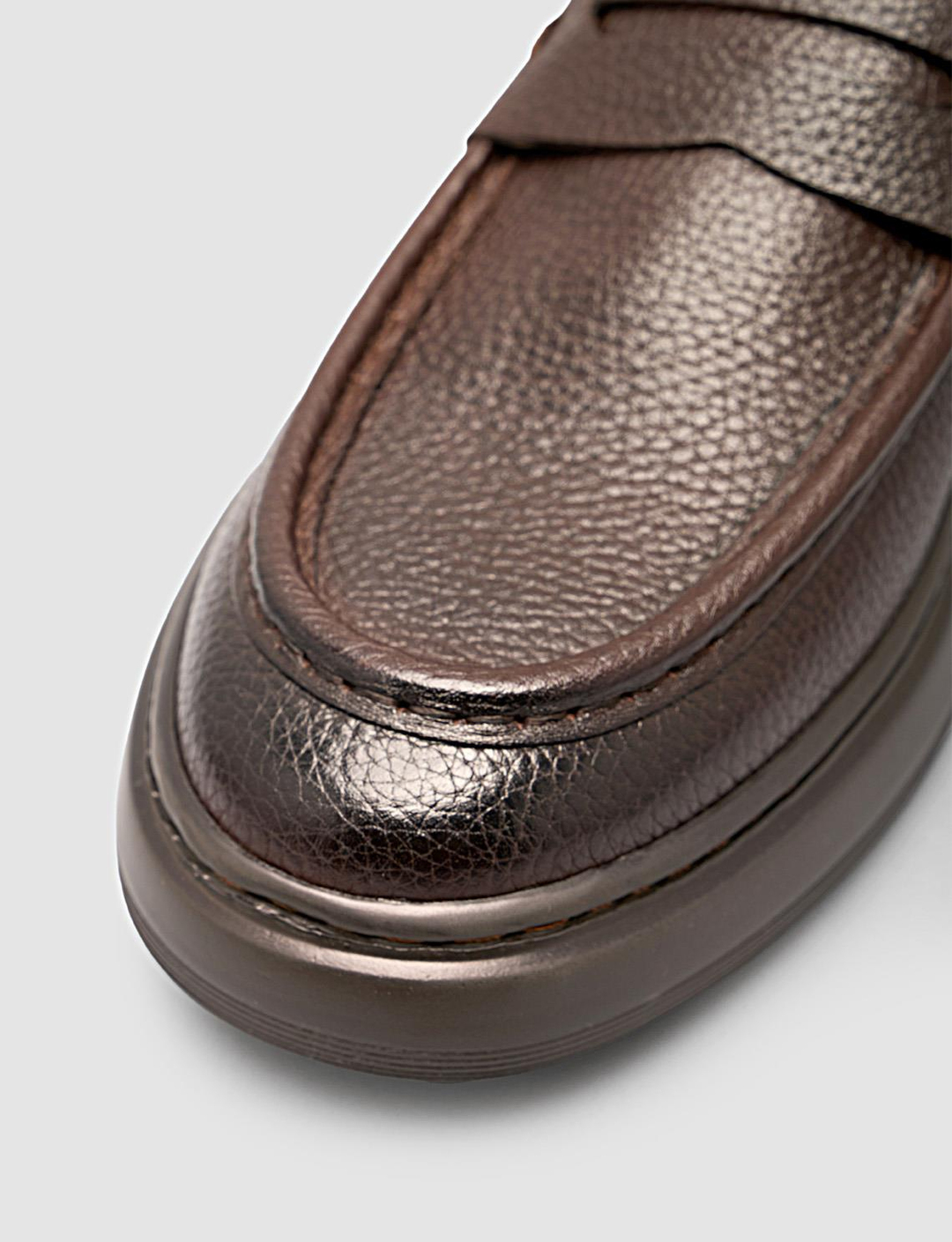 2025-Mevsimlik-Erkek-Ayakkabı