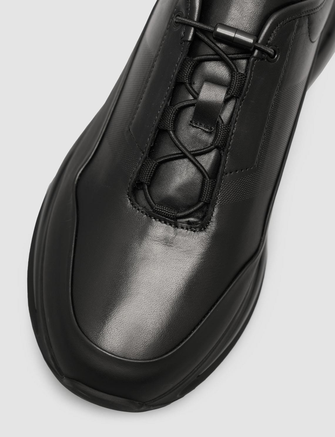 2025-Mevsimlik-Erkek-Ayakkabı