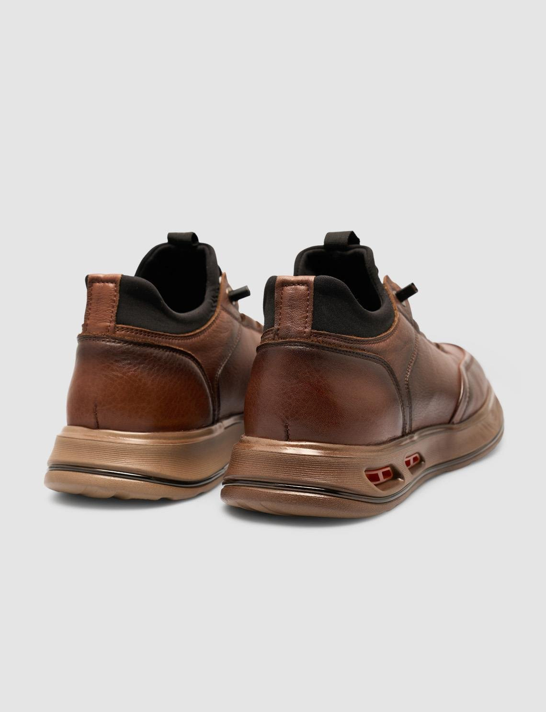 2025-Mevsimlik-Erkek-Ayakkabı