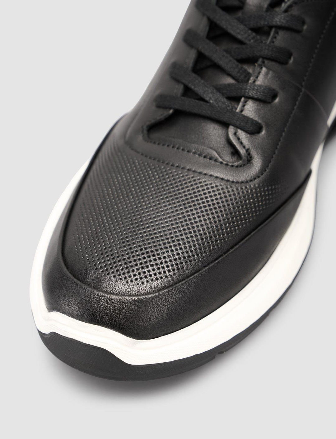 2025-Mevsimlik-Erkek-Ayakkabı