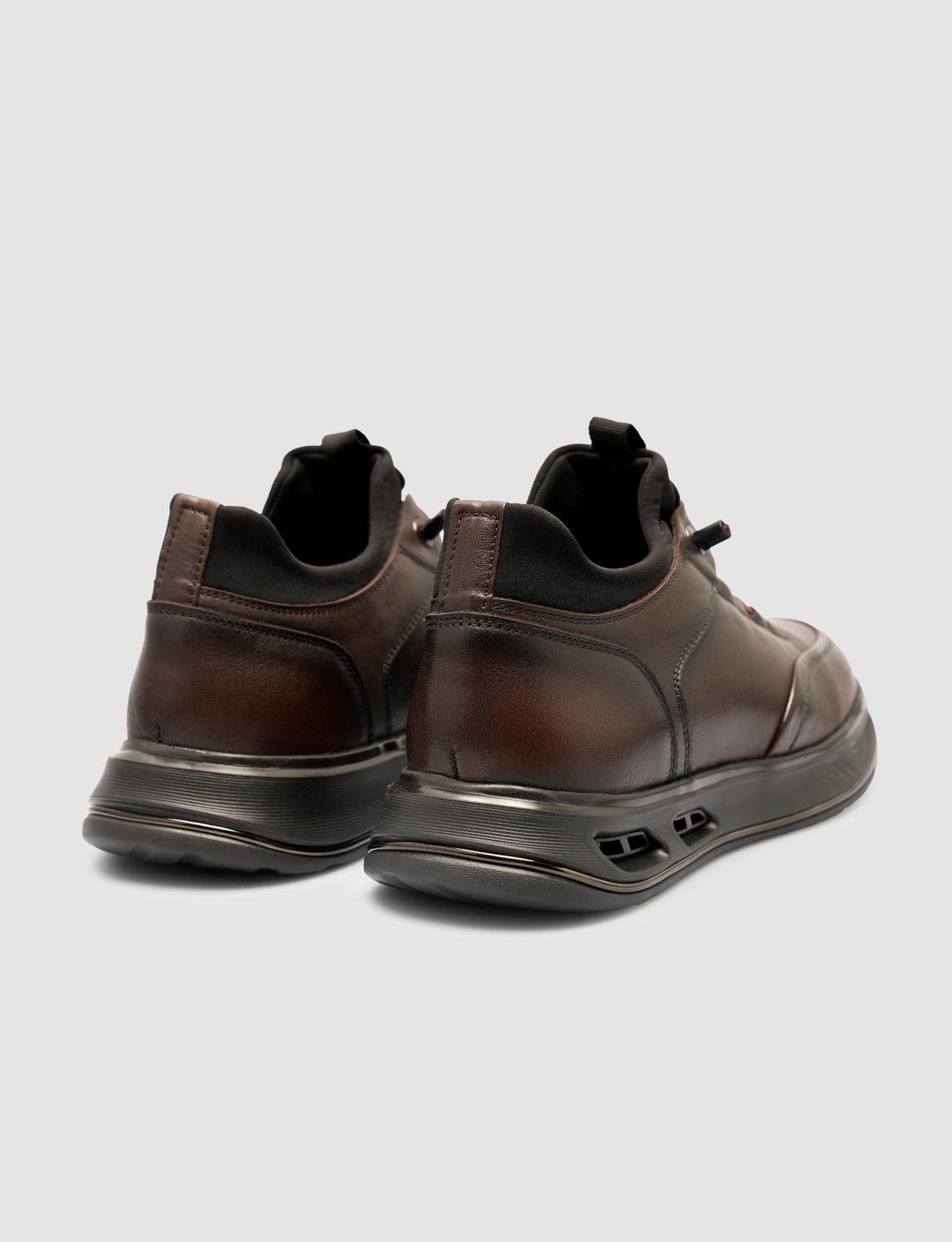 2025-Mevsimlik-Erkek-Ayakkabı