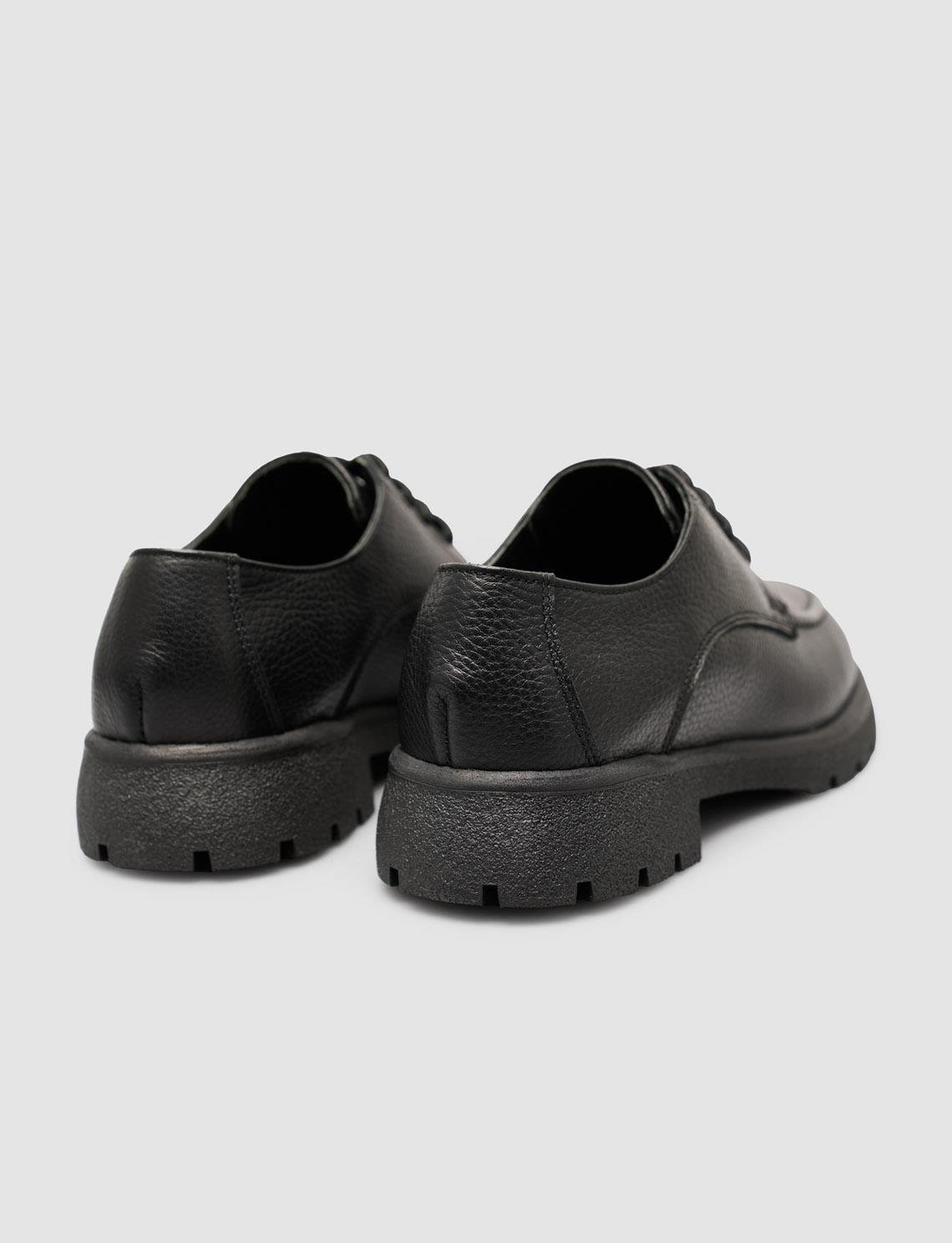 2025-Mevsimlik-Kadın-Ayakkabı