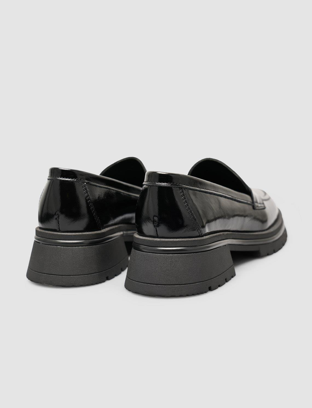 2025-Mevsimlik-Kadın-Ayakkabı