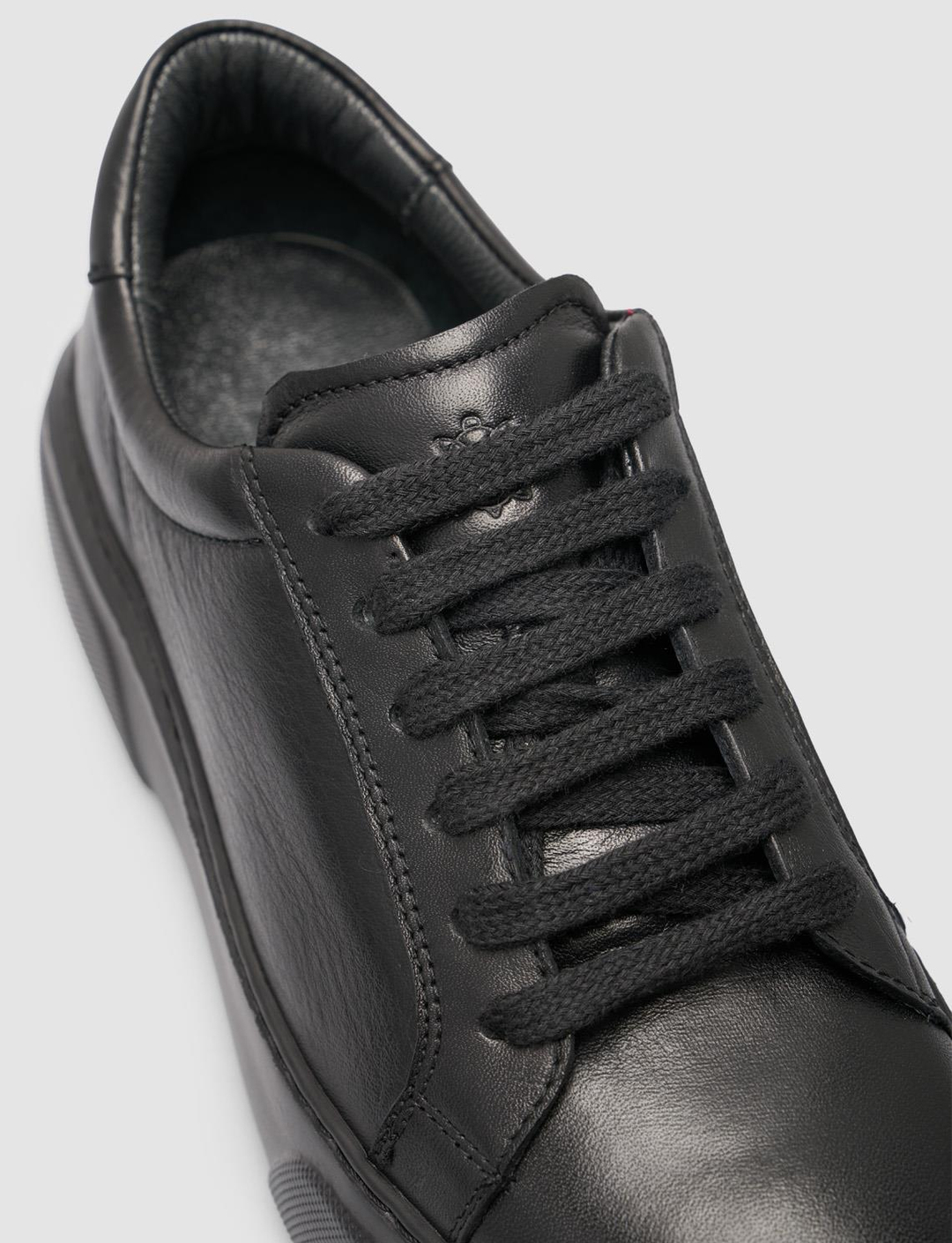 2025-Mevsimlik-Kadın-Ayakkabı