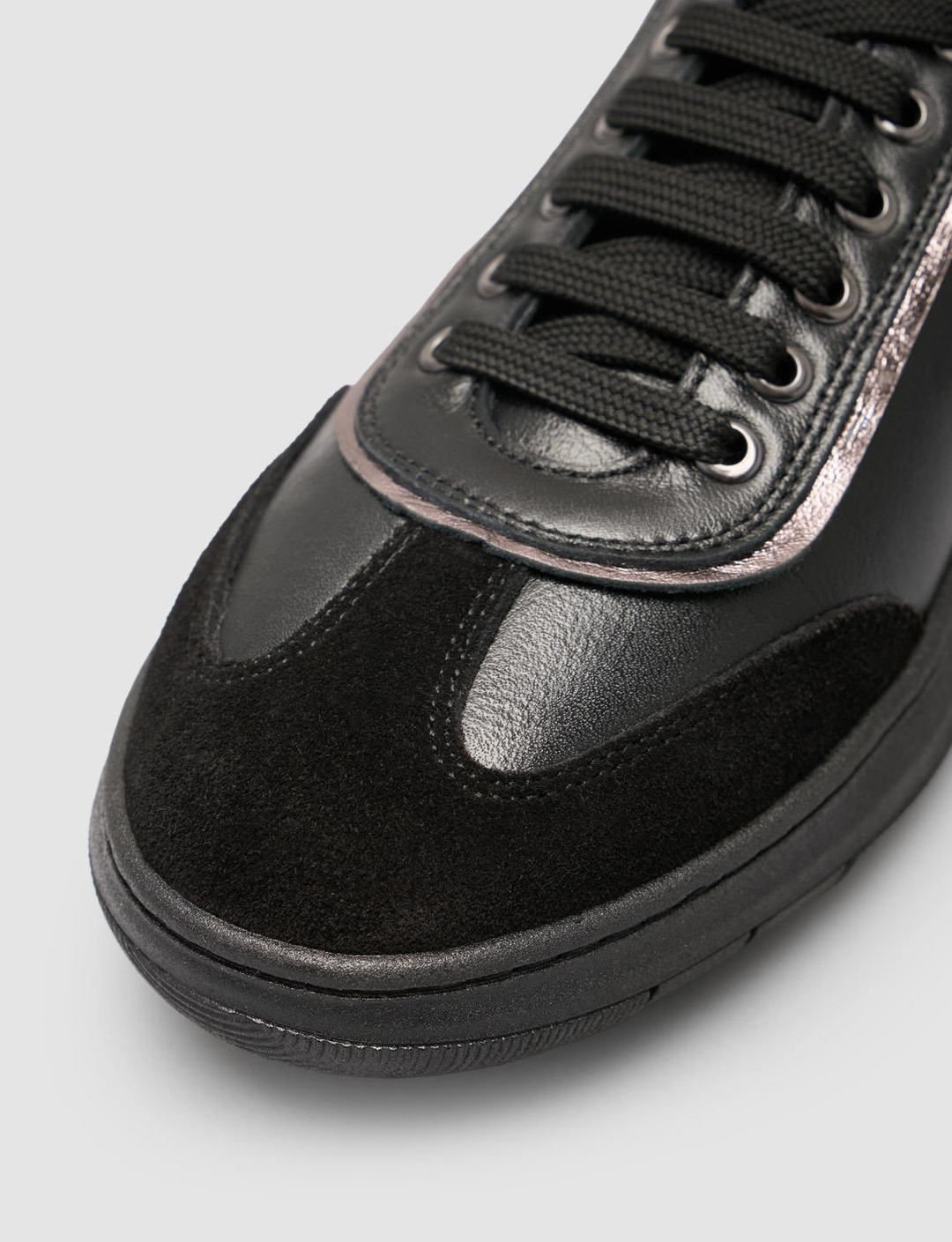 2025-Mevsimlik-Kadın-Ayakkabı