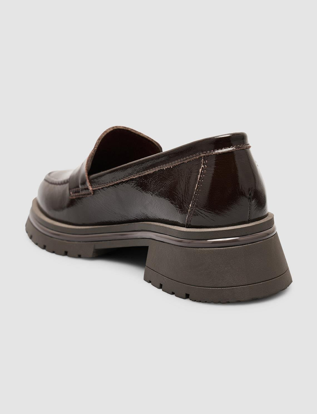 2025-Mevsimlik-Kadın-Ayakkabı