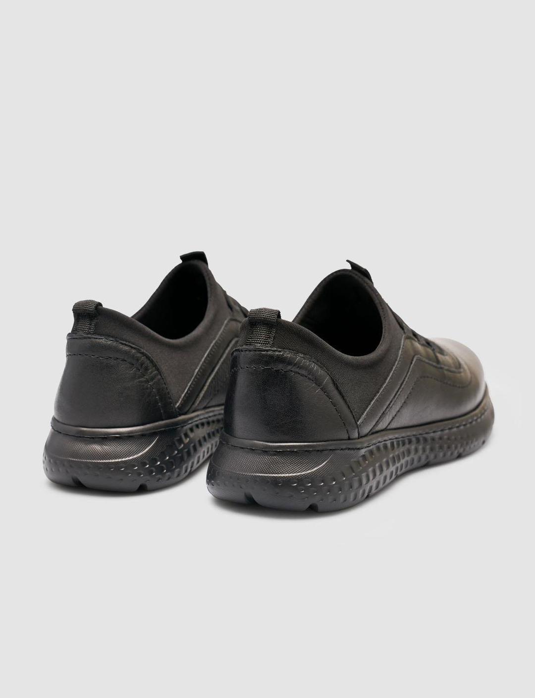 2025-Mevsimlik-Kadın-Ayakkabı