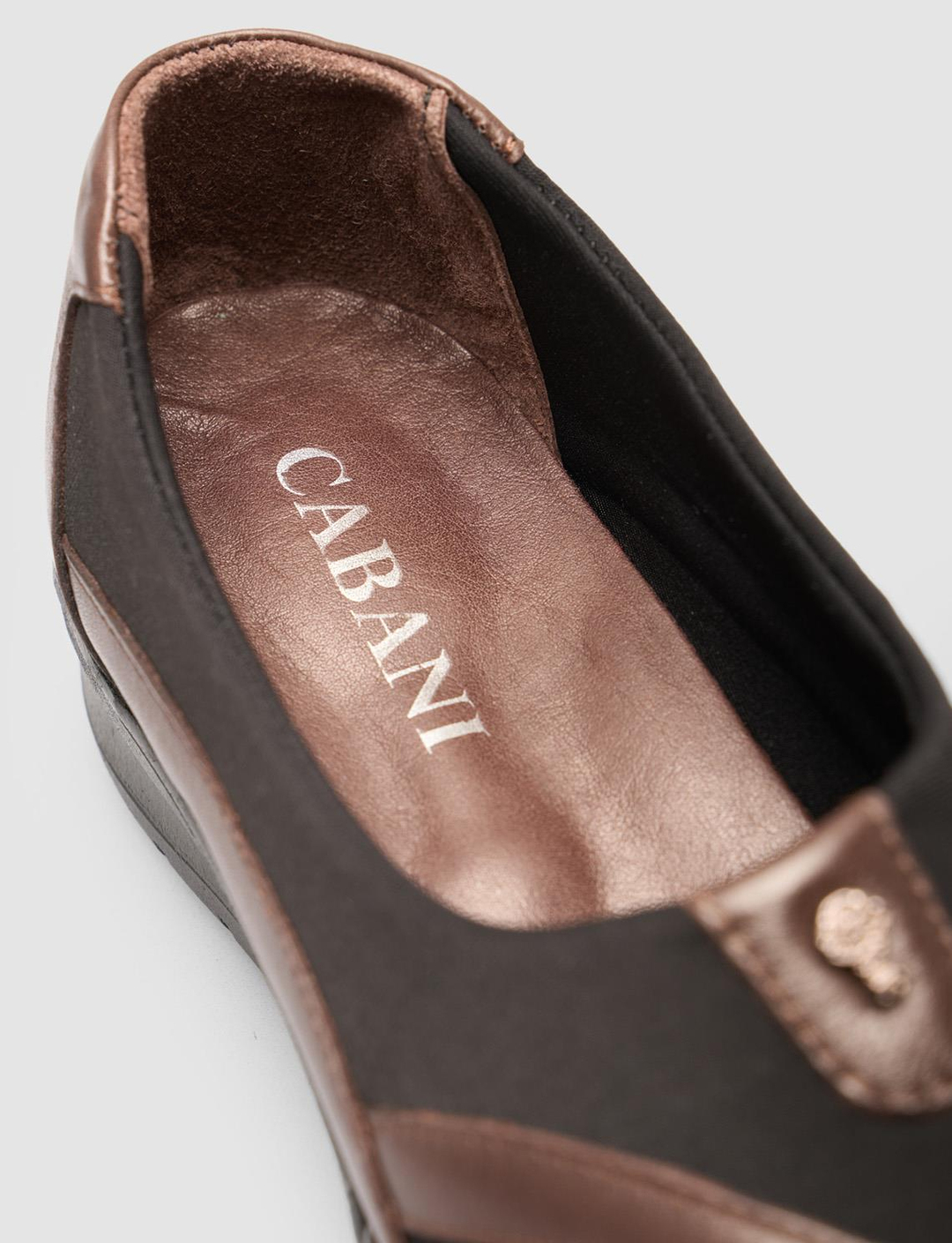 2025-Mevsimlik-Kadın-Ayakkabı