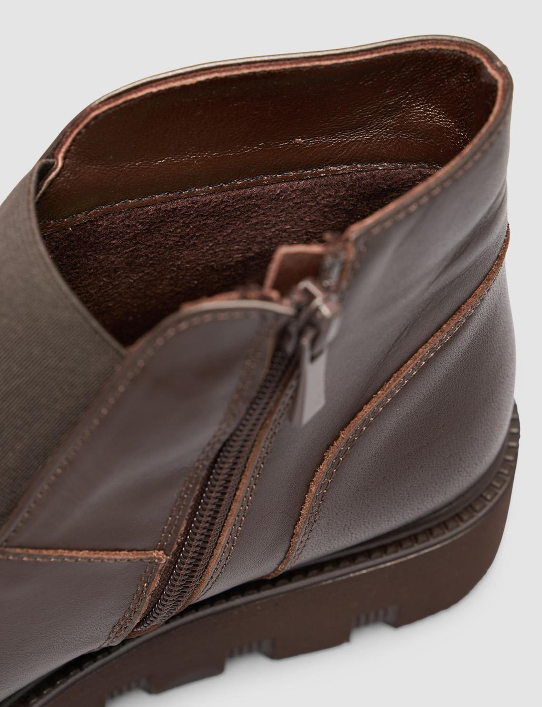 2025-Mevsimlik-Kadın-Bot