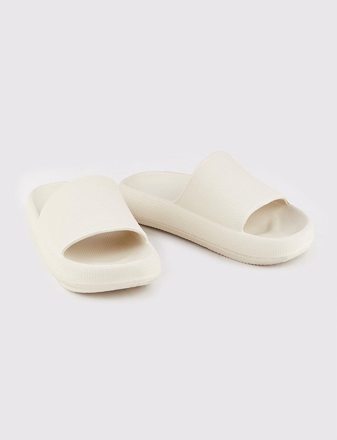 Deri Astarlı Bej Kadın Düz Terlik