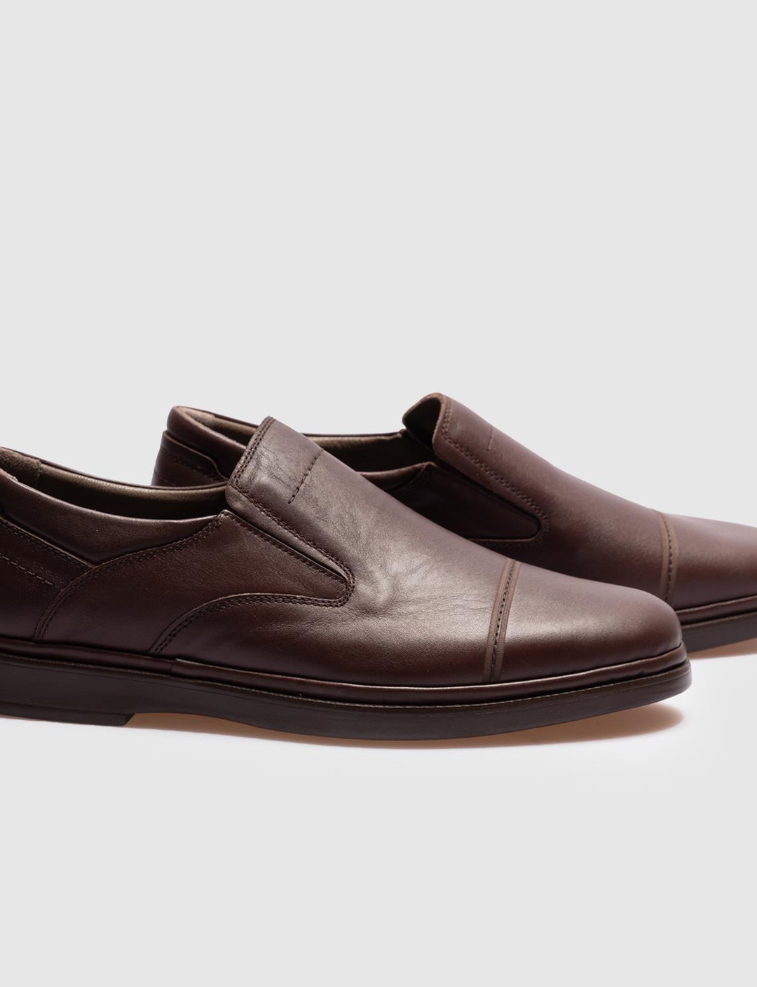 Men Brown Genuine Leather Casual Shoes
