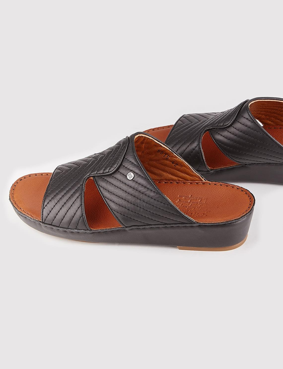 Erkek Hakiki Deri Dikiş Detaylı Siyah Terlik